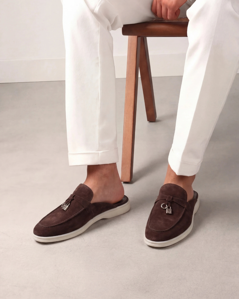 Braune Wildleder-Mule im mediterranen Stil Maja