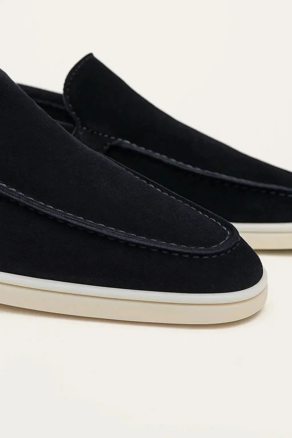Klassischer Wildleder Slipper Navy Blau Maja