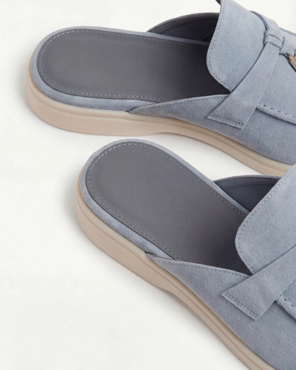 Himmelblauer Wildleder-Mule im mediterranen Stil Maja