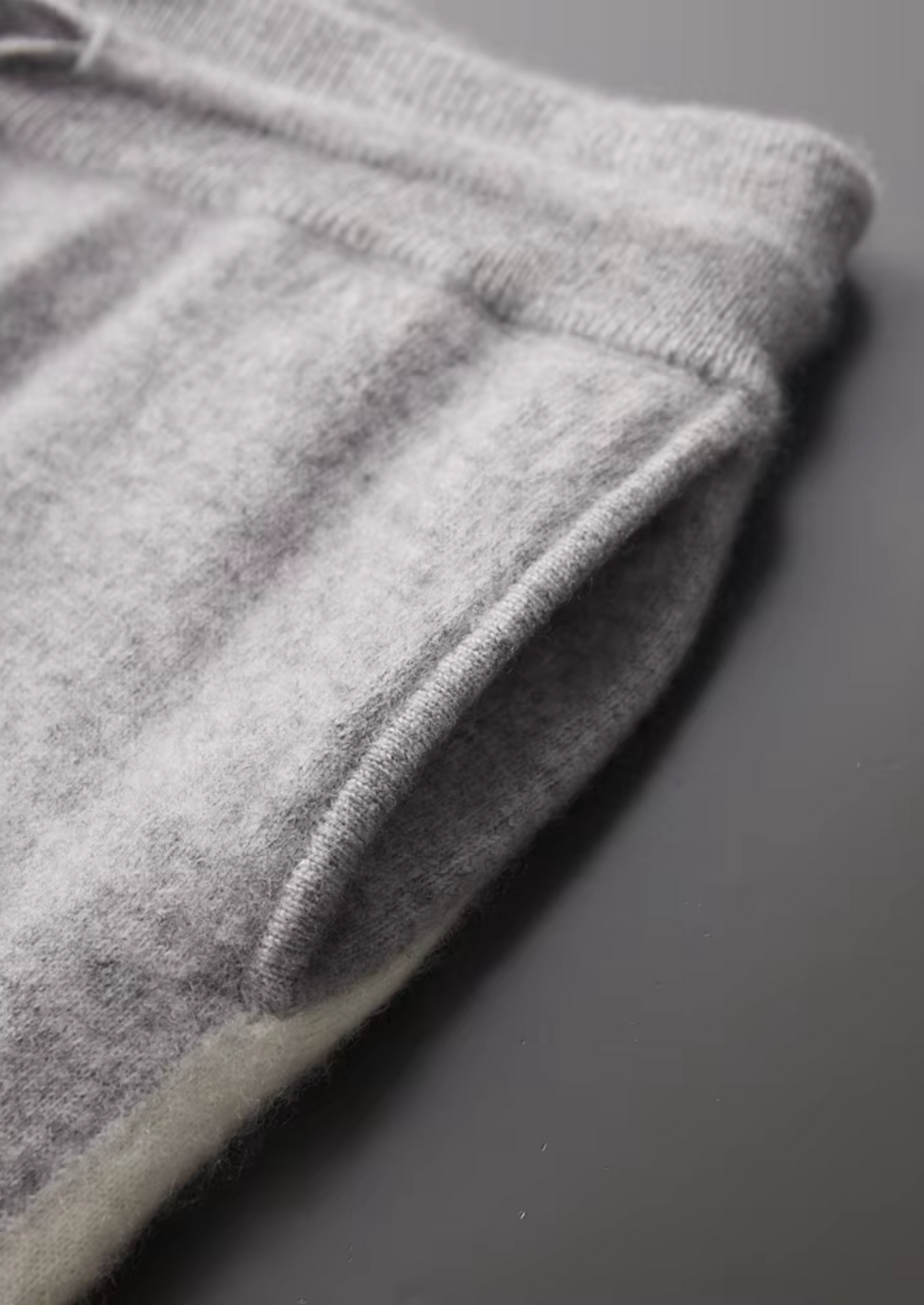 Premium Cashmere Hellgraues Wien Freizeitset RivaSylt