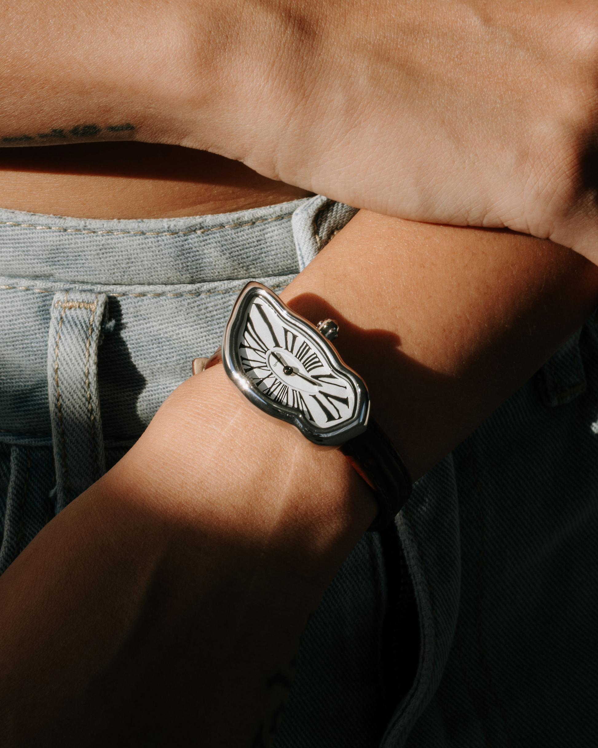Schmelzende Uhr Klein Silber Maja