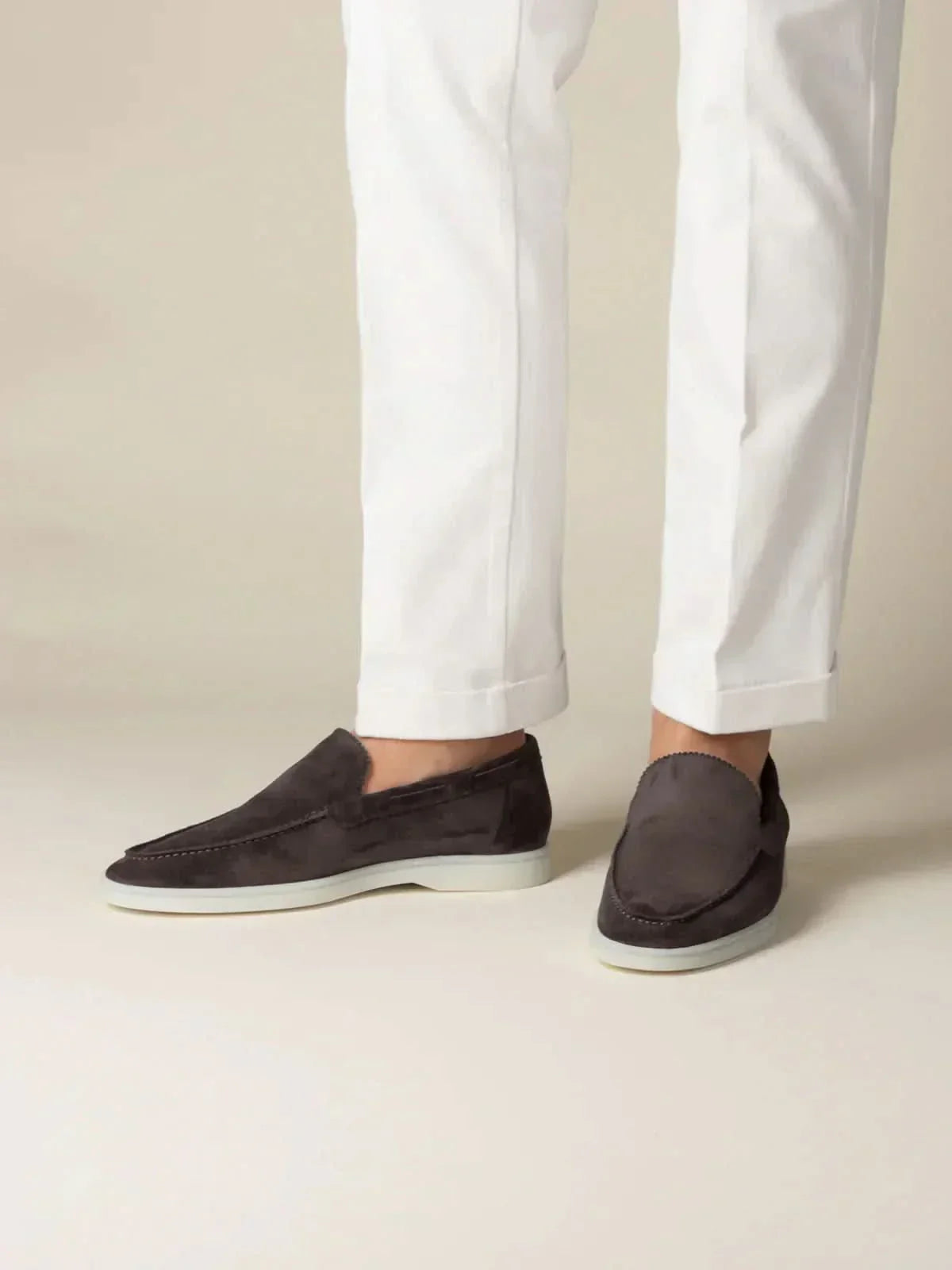Klassischer Wildleder Slipper Braun Maja