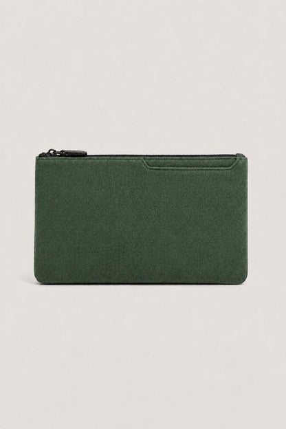 Alcantara Clutch Bag Mitternachtsgrün Maja