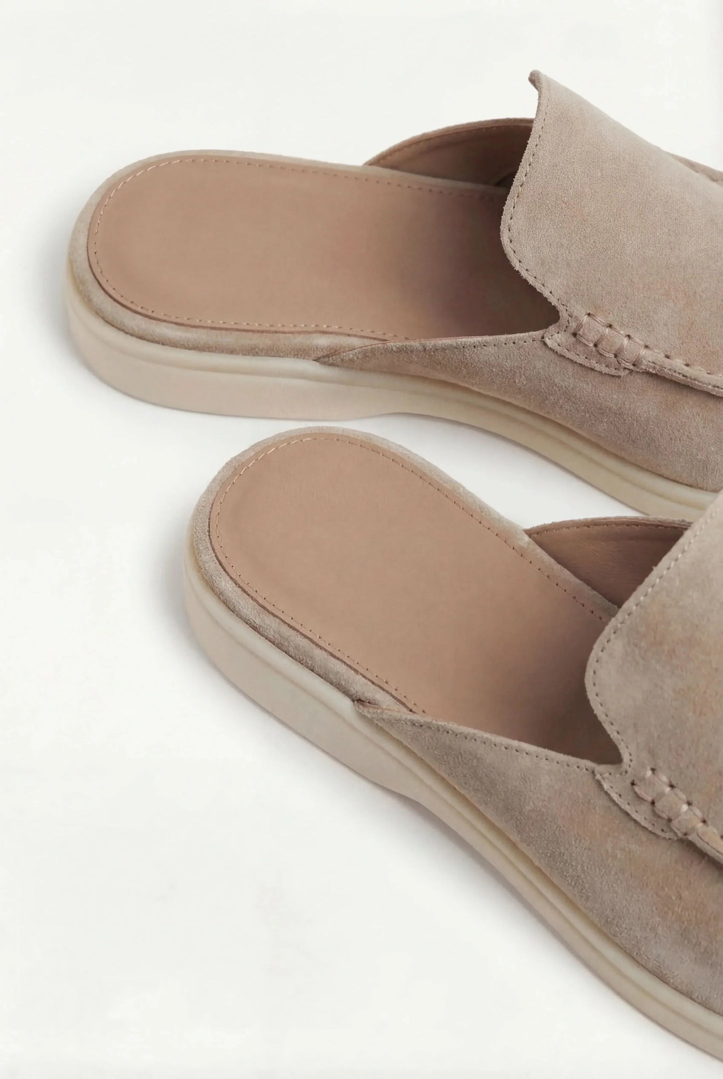 Beiger Wildleder-Yacht-Mule Maja