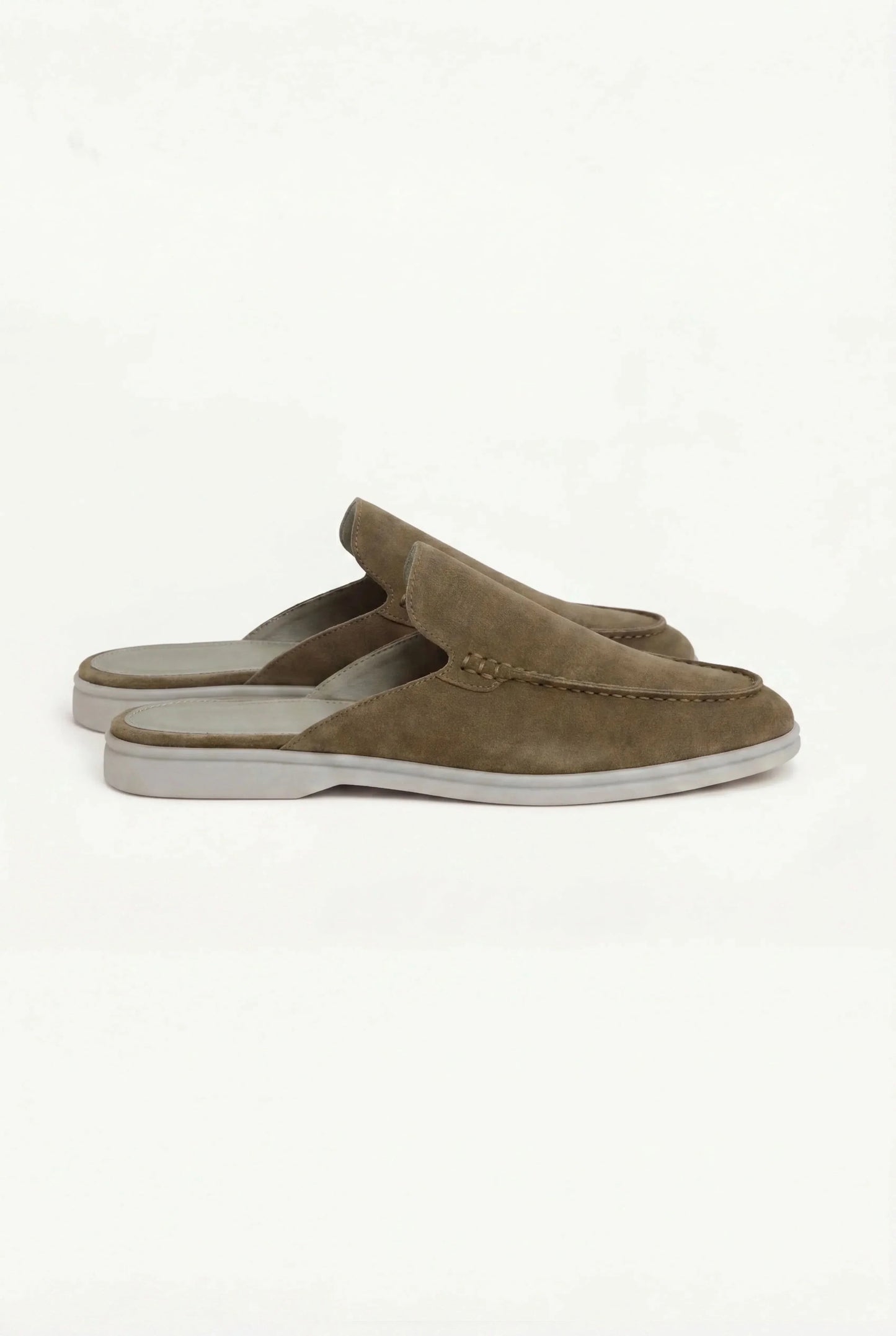 Olive Suède Yacht-Mule Maja